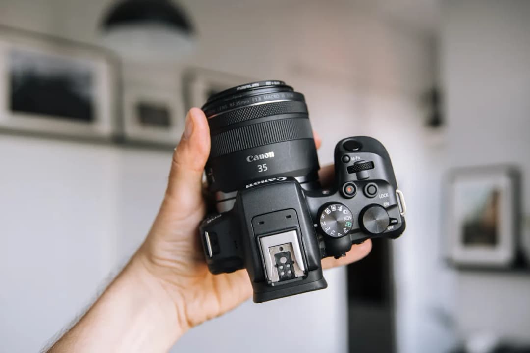 Gdzie kupić aparat fotograficzny? Najlepsze sklepy i porady, by nie przepłacić