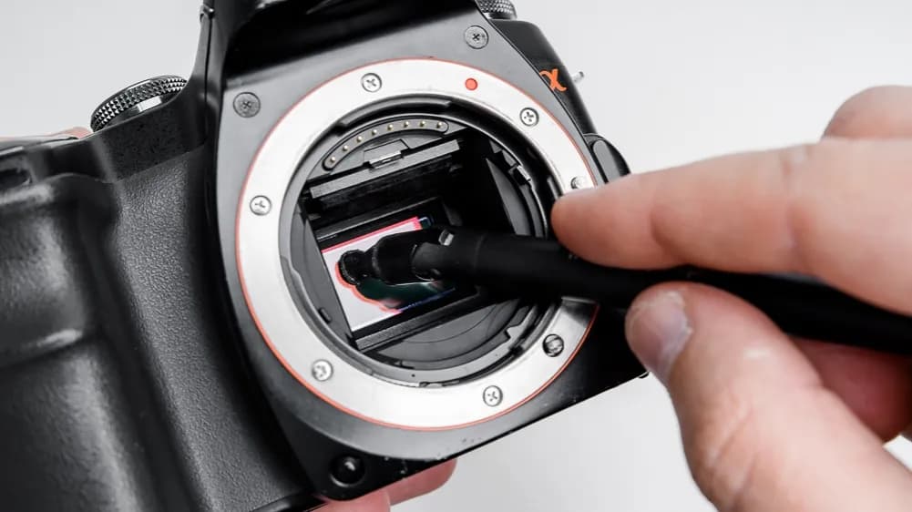 Jak wyczyścić matrycę aparatu bez ryzyka uszkodzenia sprzętu