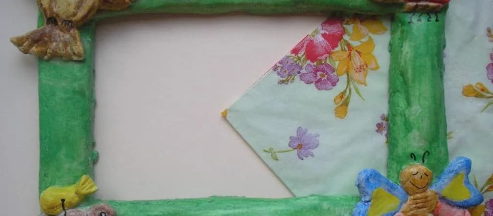 Jak zrobić ramkę na zdjęcia z makaronu - łatwe kroki i porady